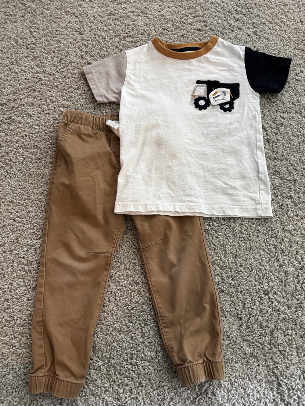 next Boys White Colorblock Truck Tee & Brown Jogger Set